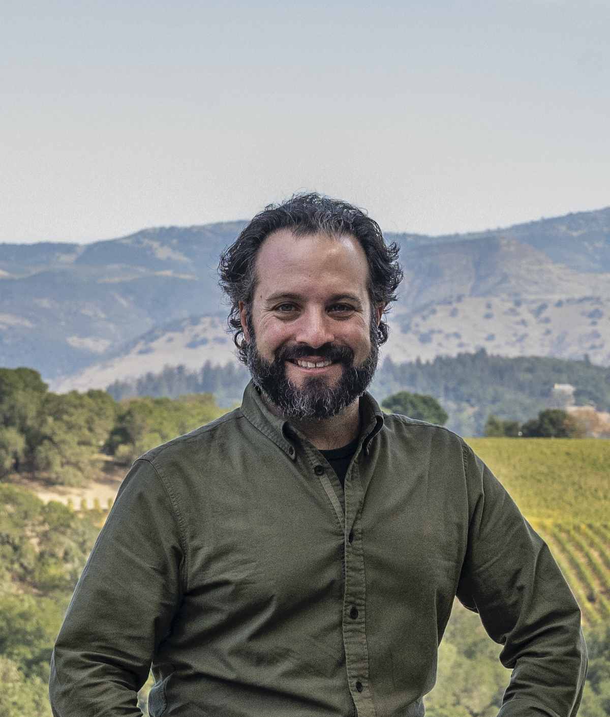 Howie-Kahn-in-Napa-Valley-October-2019-for-a-story.-photo-credit_-Dan-Matthew-Baum_Web